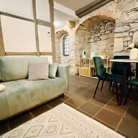 Апартаменты Sh - Einzigartiges Loft In Der Altstadt *